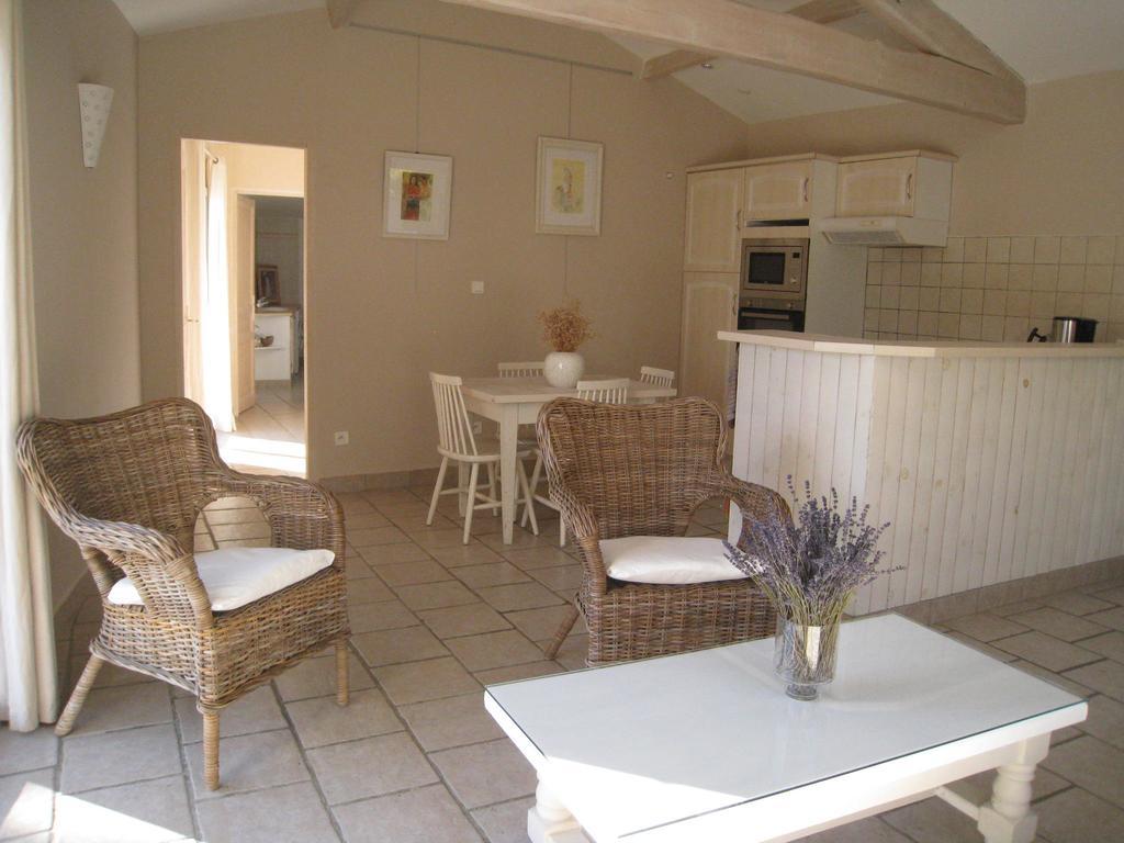 Le Clos Olives Comps  Exterior photo